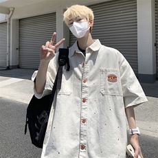 白色