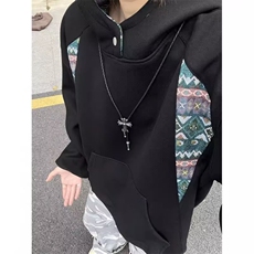 黑色