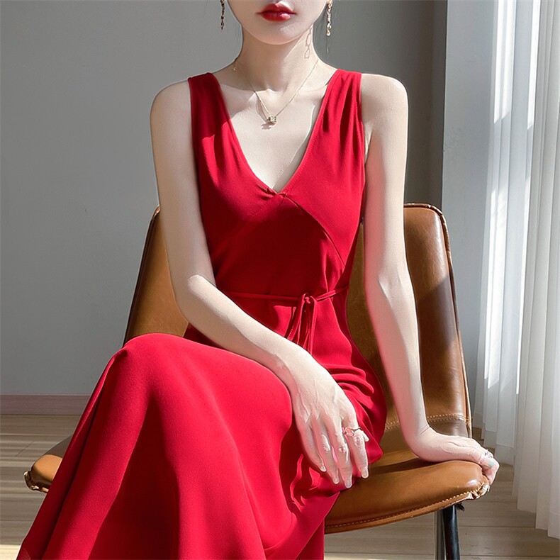 2025无袖年春款乔其纱V领针织吊带连衣裙修身显瘦纯色气质春季女图片