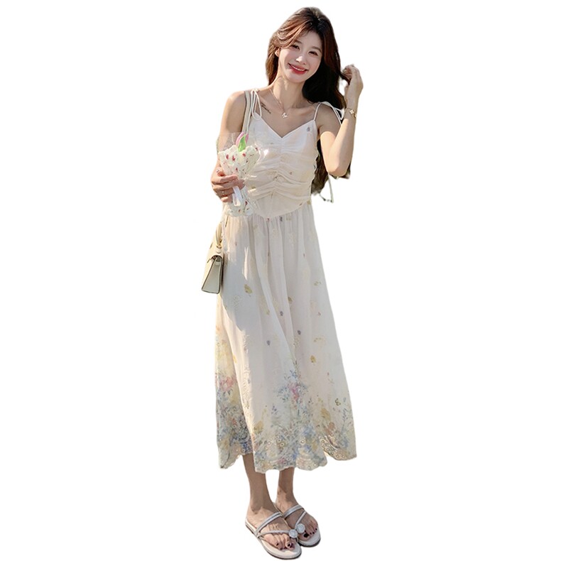 多巴胺绝美碎花细吊带连衣裙女2025夏季新款法式温柔风度假裙子,女装连衣裙,2D078