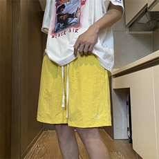 亮黄