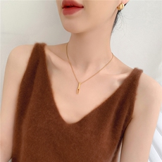 2025年12针平面V领宽吊带时尚，女装背心吊带，百越羊绒