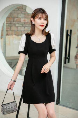 （现货）连衣裙，女装连衣裙，伊娜蕾尔