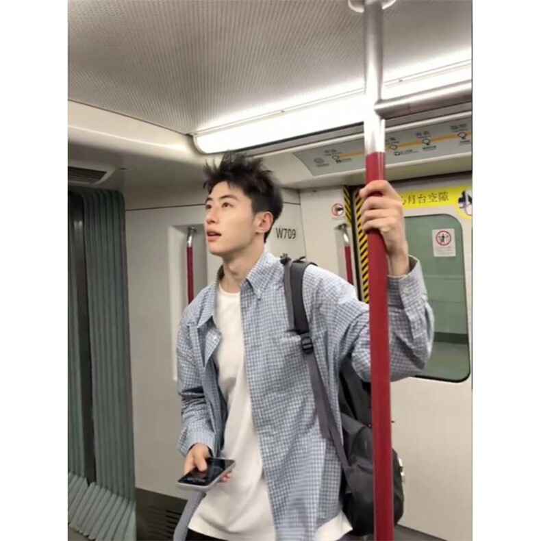 少年感小格子长袖衬衫蓝色男春秋潮高级垂坠感宽松衬衣情侣薄外套，男装衬衫，星座918-1