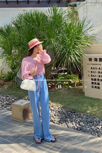 韩系木耳边小衫图片