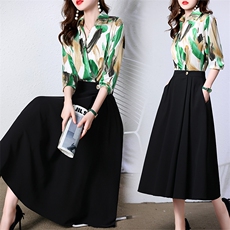 黑色