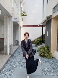 设计感假两件格子上衣套装女2025秋新款韩系休闲显瘦半身裙两件套图片