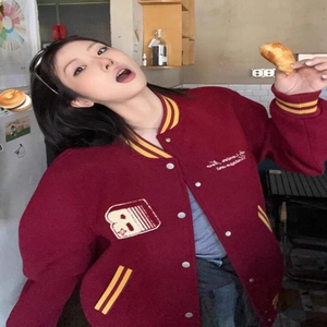 美式复古红色棒球服女春秋加厚字母刺绣新年战袍夹克外套宽松上衣图片