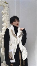 羽绒马甲，女装马甲，卡彩欧