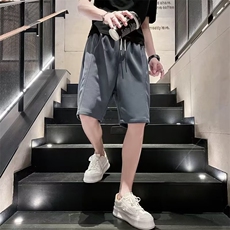 灰色