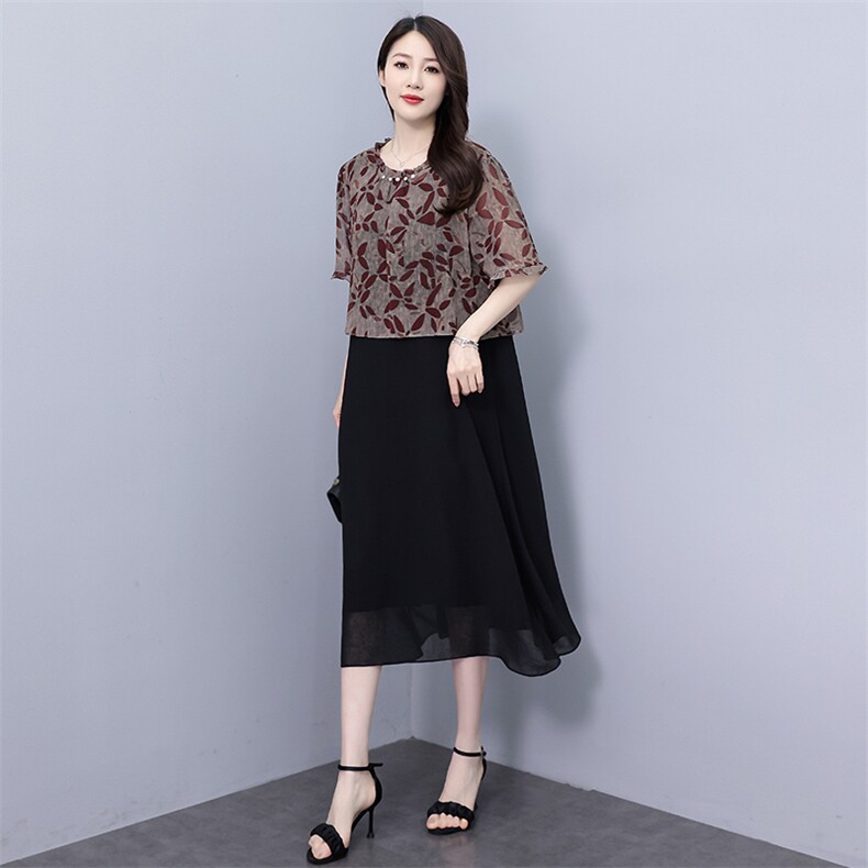 （现货）2025年夏季优雅气质短袖圆领宽松大码连衣裙,女装连衣裙,深妍伊美