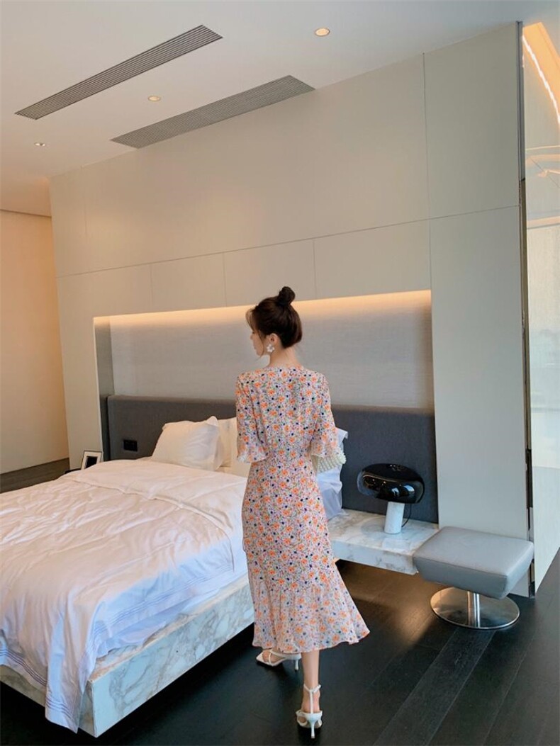 夏季新款连衣裙，女装连衣裙，早颜