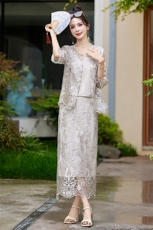 高级感蕾丝套装裙女2024夏季新款气质小香风刺绣上衣半身裙三件套，女装套装/套裙，众宇琦