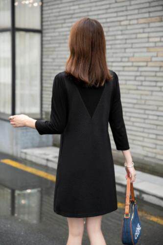 秋装新款上市：针织玻萝纹面料拼接连衣裙M一XXL，女装连衣裙，拉思维加丝