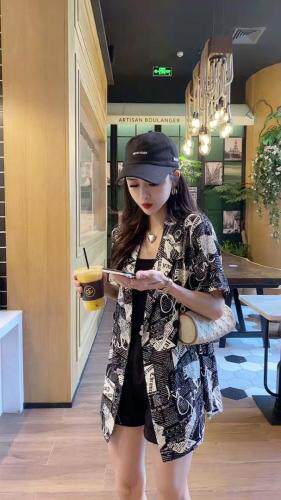 报纸新款西装外套，女装西装，冰雪兒