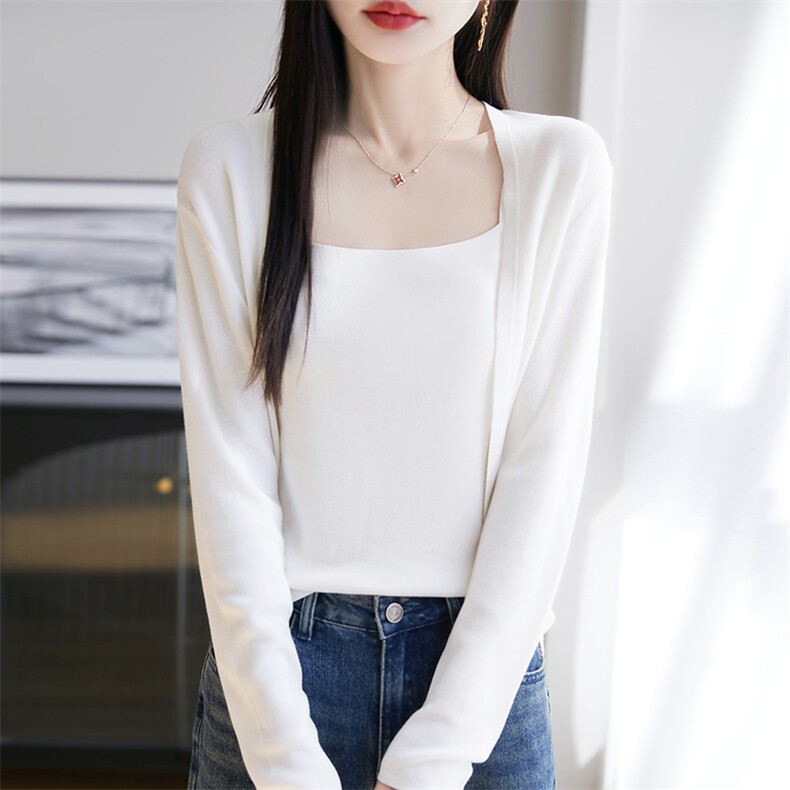 2025夏季新款无袖背心女一字领修身显瘦西装内搭吊带薄款打底上衣,女装背心吊带,朝思羊绒