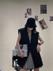 设计款开衩式马甲,女装马甲,Alissa Lin