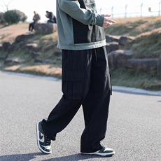 黑色