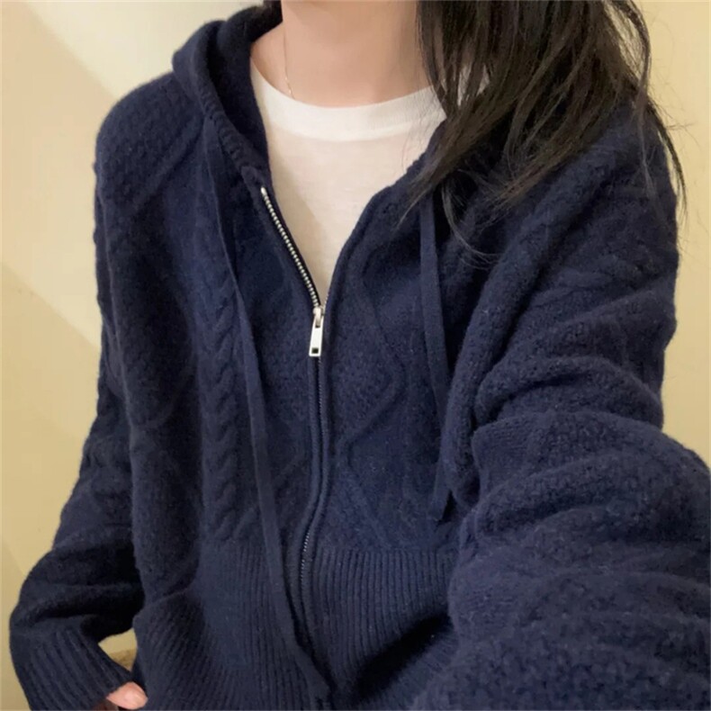2025年秋季新款百搭女士加厚保暖拉链连帽开衫,女装羊毛衫,新胜羊绒