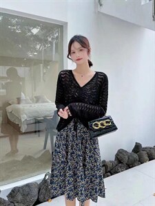 秋季碎花两件套连衣裙,女装连衣裙,吉之红