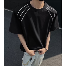 黑色