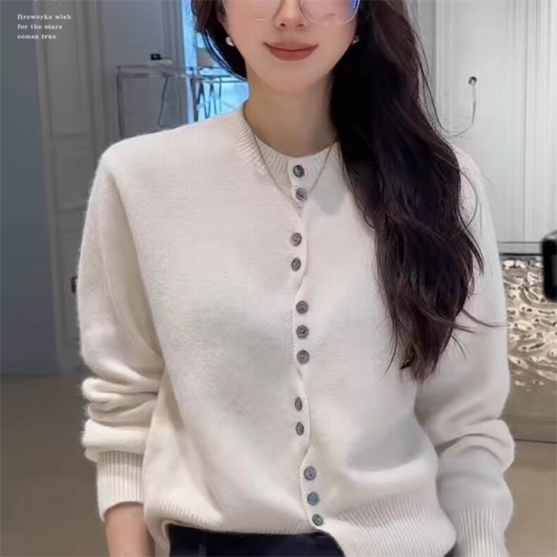 2025年秋季新款百搭女士系扣长袖圆领针织开衫，女装针织衫/毛衣，佑昭祥羊绒