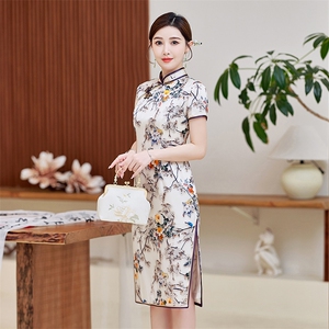 中式洋气旗袍品牌正品女夏装年轻款日常温柔真丝唐装连衣裙礼仪服图片