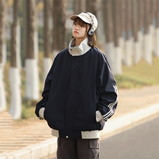 藏青色