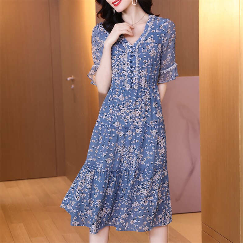 碎花纺真丝连衣裙女2021年新款设计感小众显瘦气质韩版长裙图片