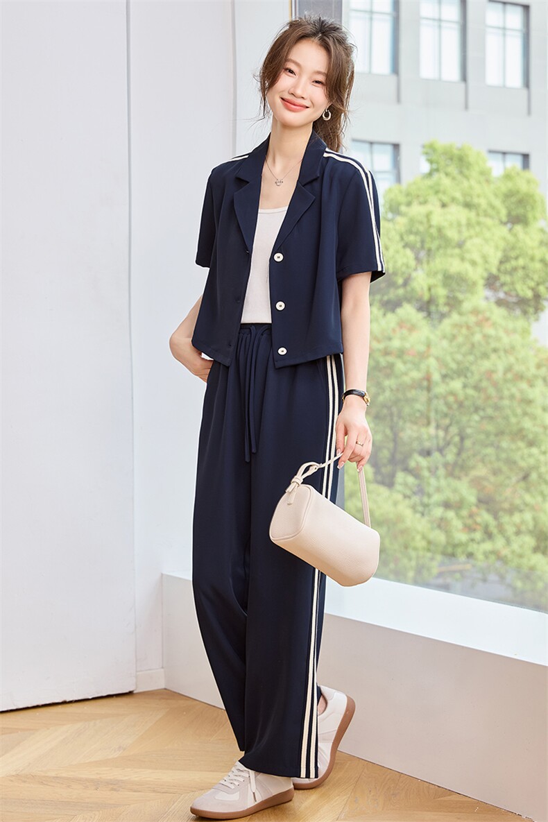 时尚套装女2025夏季新款设计感袖口撞色条纹上衣阔腿直筒裤两件套,女装套装/套裙,辉之琳