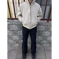 米白色