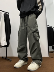灰色