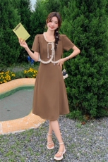 【现货】夏装新款时尚气质优雅显瘦珍珠木耳边拼色连衣裙，女装连衣裙，先锋丽姿
