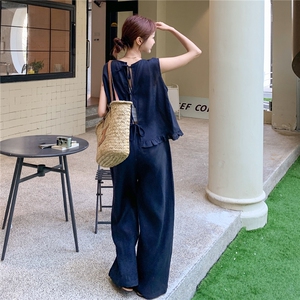 法式复古木耳边时尚减龄套装裤女2025年夏季新款背心阔腿裤两件套图片