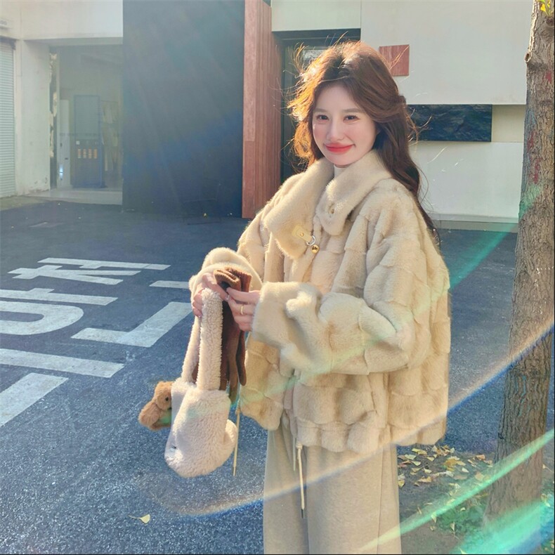 杏色仿水貂毛皮毛一体羊羔毛厚外套女秋冬超火好看高级感加绒棉服,女装短外套,2C151