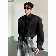 黑色