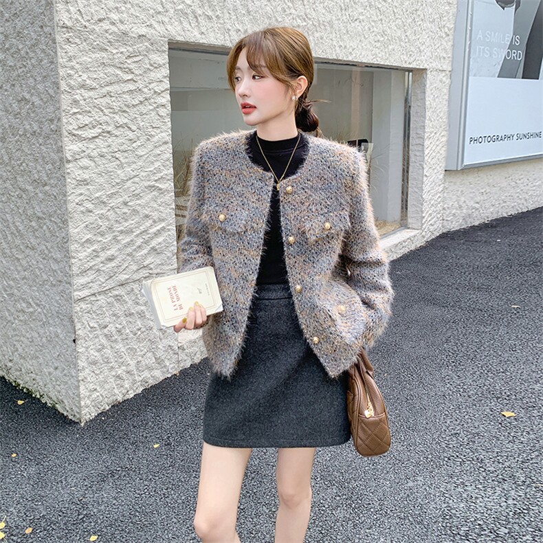 轻薄小香风羽绒服女薄款2024新款冬季小个子超好看短款毛呢外套，女装毛呢外套，霓裳依族