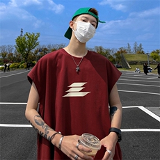 酒红色