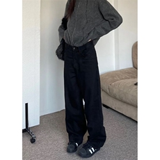 黑色