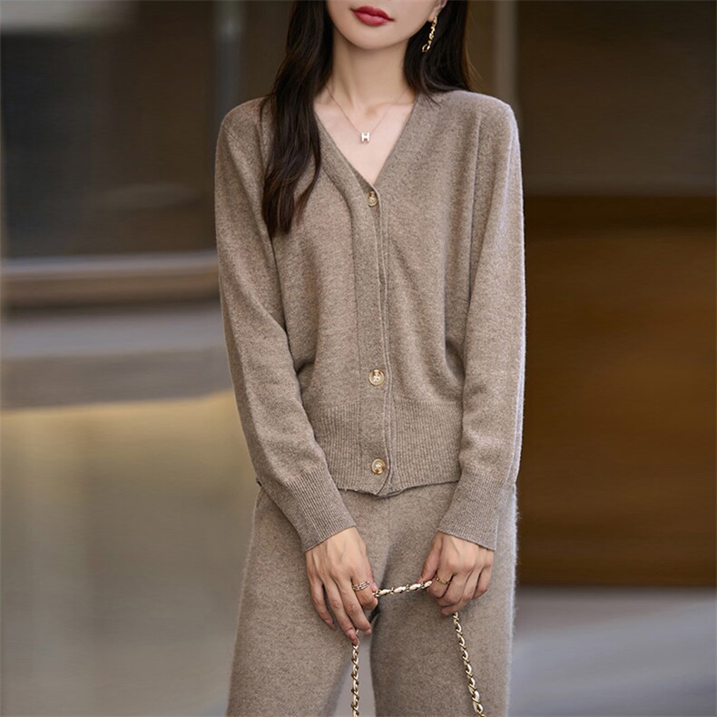 纯色长袖2024年秋季时尚气质百搭简约羊毛针织衫,女装羊毛衫,鹿一羊绒