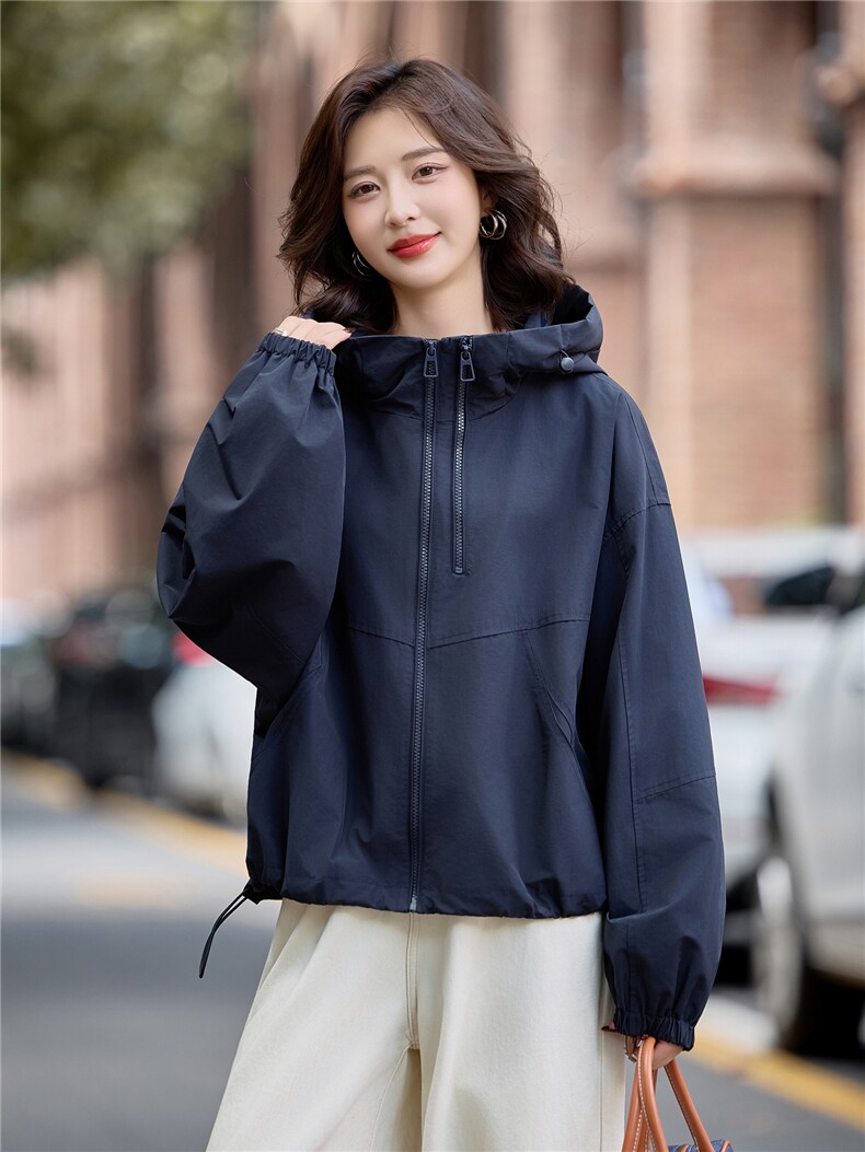 藏青色工装短外套女秋季新款气质纯色风衣夹克连帽小个子冲锋衣,女装短外套,梦懿尔