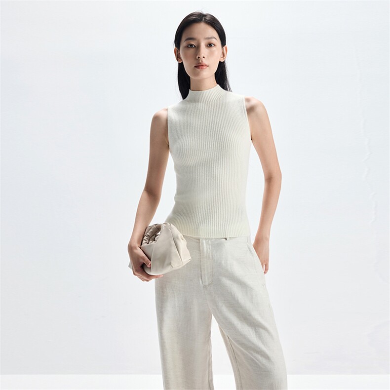 2025年秋季时尚百搭秋冬柔软轻盈保暖，女装背心吊带，致织羊绒