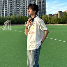 万针全刺绣工艺抖音得物高品质260克重磅纯棉双纱美式高街短袖T恤，男装T恤，电商A486