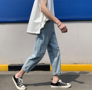 港风春夏男破洞牛仔裤青少年潮小直脚九分裤n