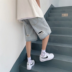 浅蓝色