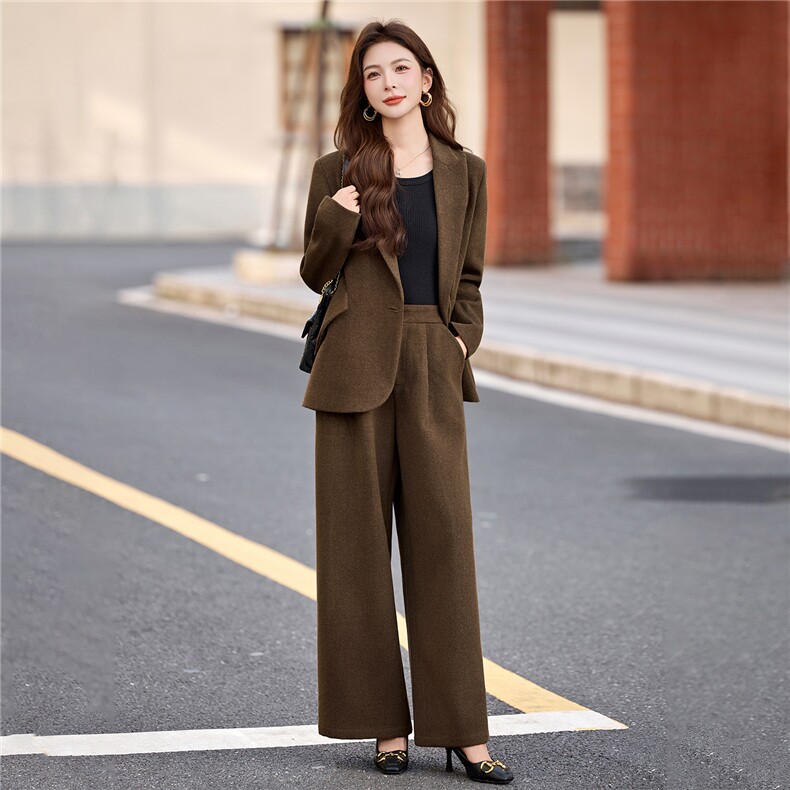 2025秋季新款时尚潮流个性休闲毛呢呢料套装,女装套装/套裙,贵人树