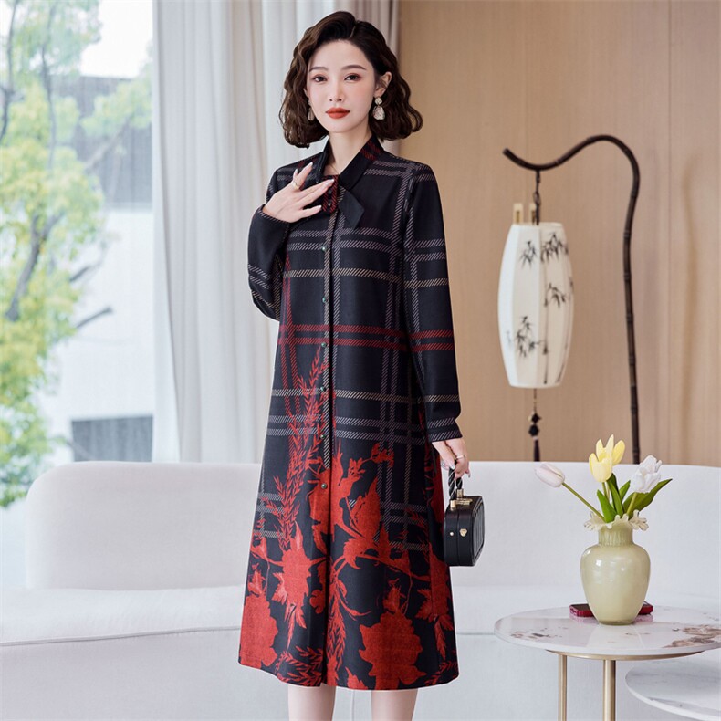现货2024秋季女装新款时尚定位花民族风年轻妈妈中长款连衣裙,女装连衣裙,魅衣本色