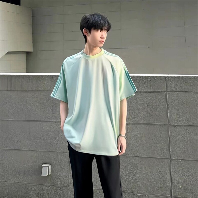 抖音得物品质二开240克宽松纯棉美式潮牌印花三条杠中性风短袖T恤,男装T恤,电商A486