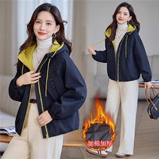 现货!2025年冬季时尚夹棉加厚连帽撞色女外套，女装棉衣/棉服，依恋蒂丝