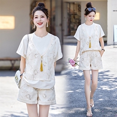 现货2024夏季新款重工绣花短裤两件套新中式气质套装，女装套装/套裙，星期衣
